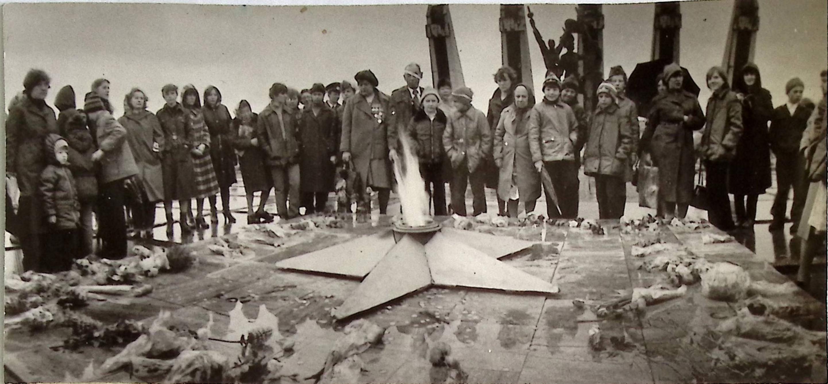 Парк Победы. У вечного огня
